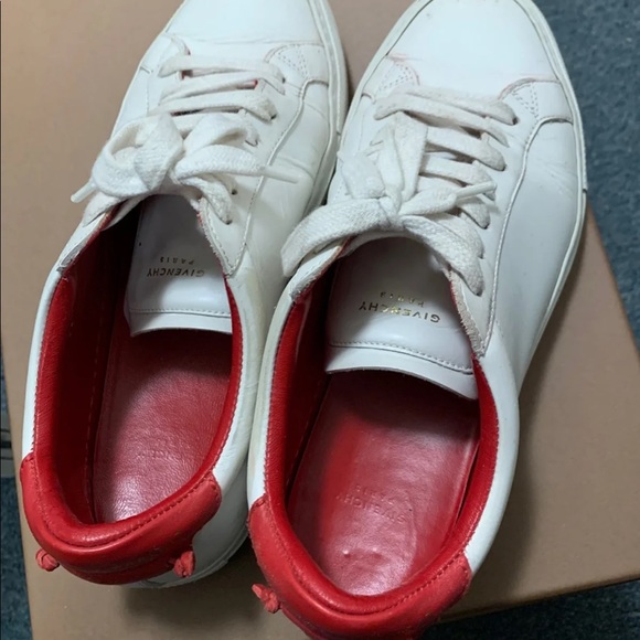 Givenchy Shoes - Givenchy Sneaker❤️